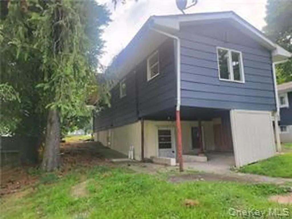 36 Houston Street Florida NY 10921
