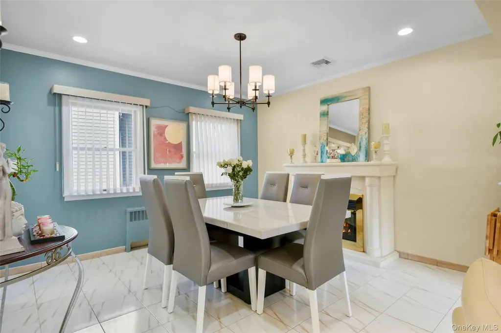 60 E Fort Hill Road Yonkers NY 10710