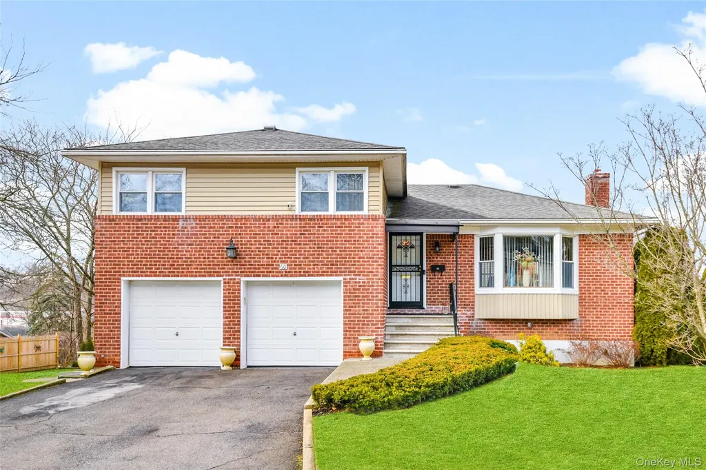 60 E Fort Hill Road Yonkers NY 10710