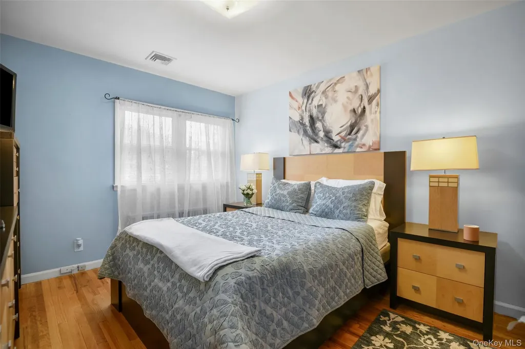 60 E Fort Hill Road Yonkers NY 10710