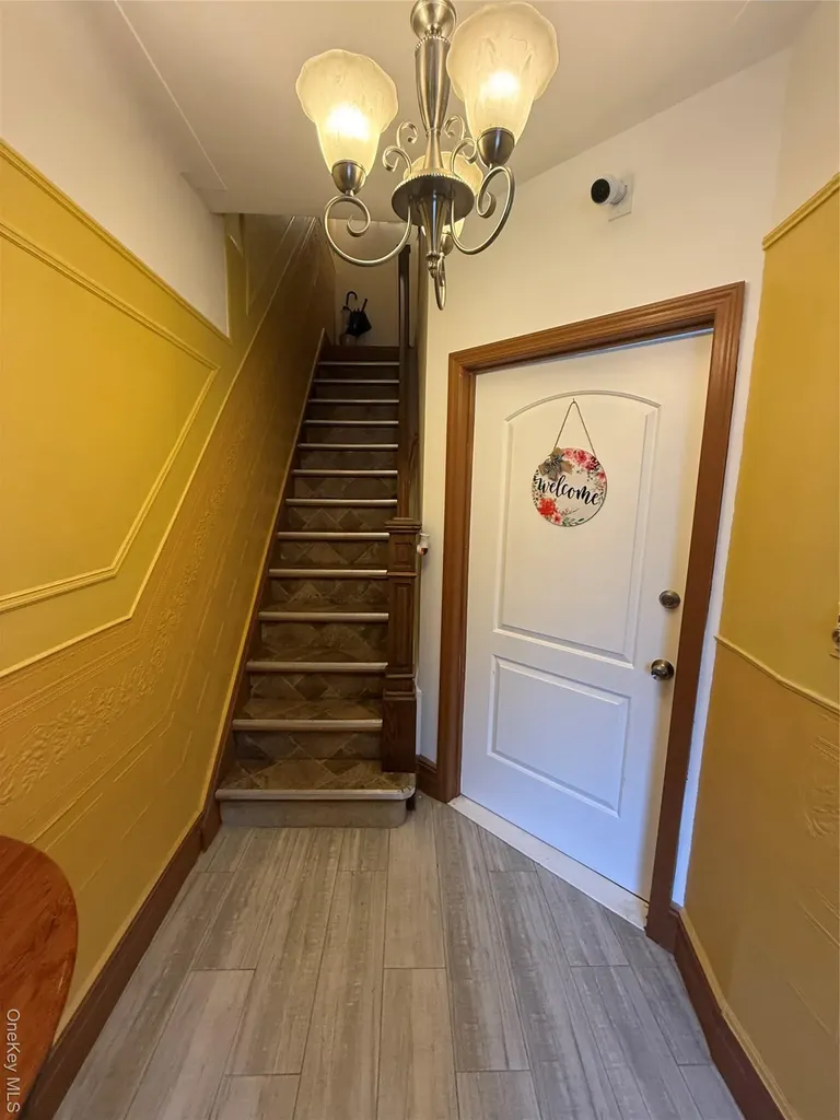 7841 84th Street Glendale NY 11385