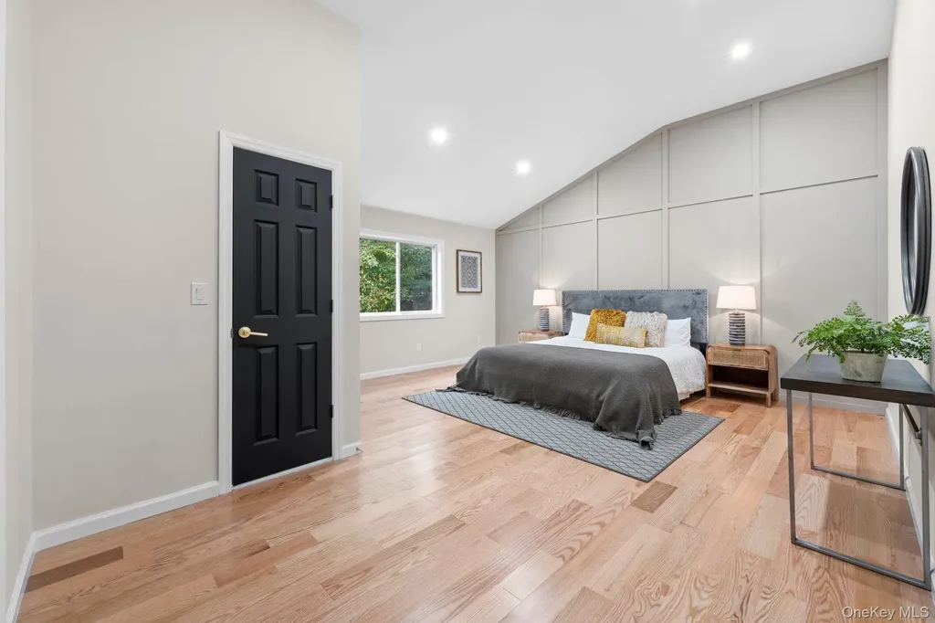 282 Vanderbilt Boulevard Oakdale NY 11769