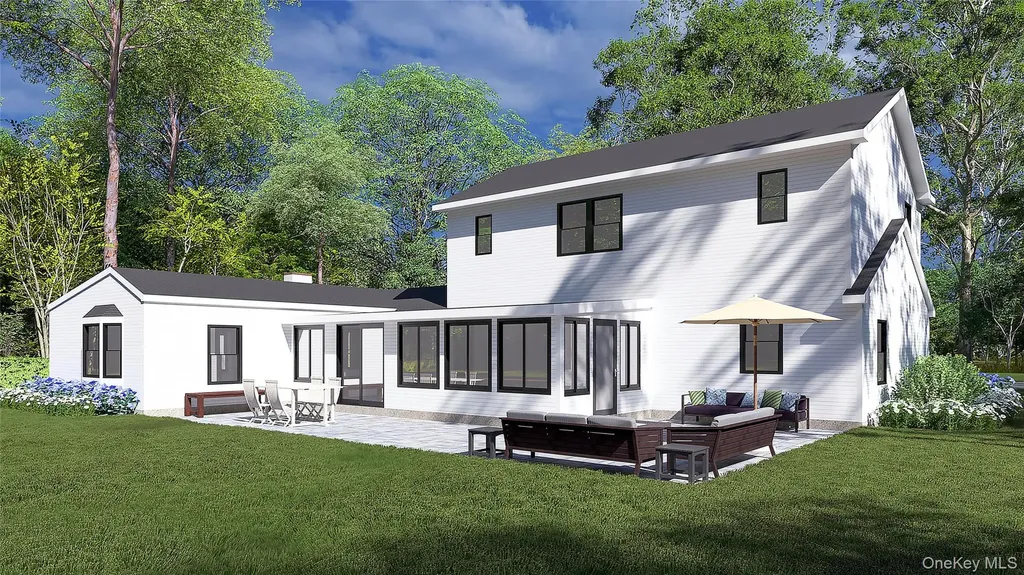 282 Vanderbilt Boulevard Oakdale NY 11769