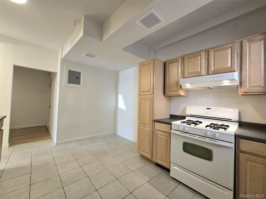 604 Tompkins Avenue Mamaroneck NY 10543