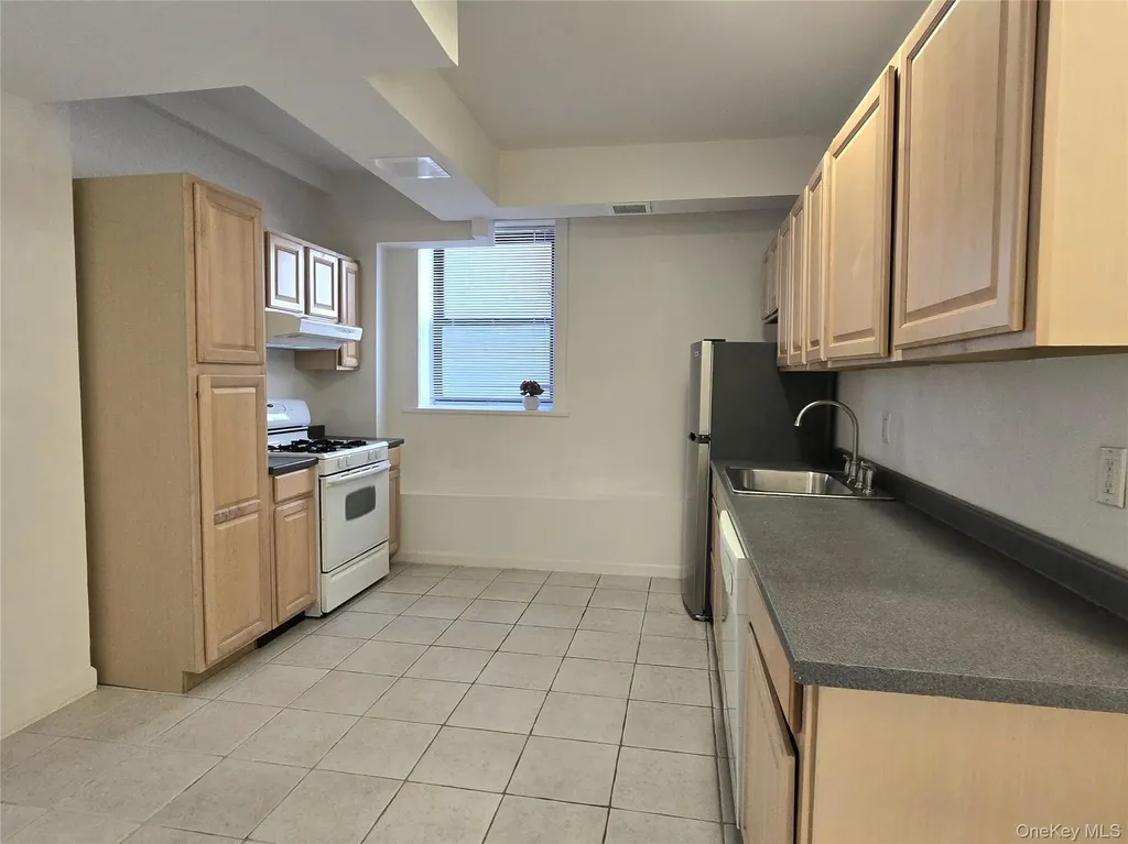 604 Tompkins Avenue Mamaroneck NY 10543