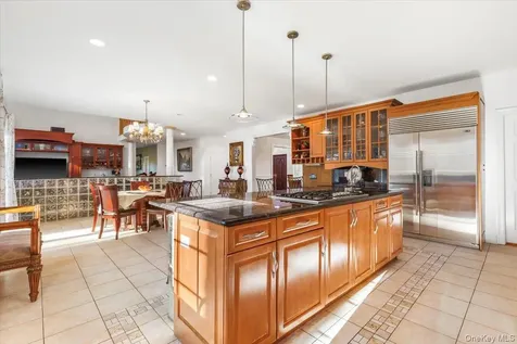 3 Vandalay Court Scarsdale NY 10583