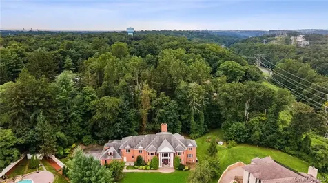 3 Vandalay Court Scarsdale NY 10583