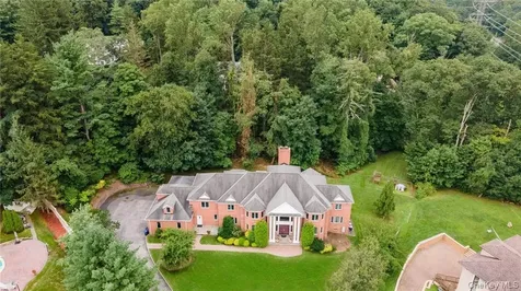 3 Vandalay Court Scarsdale NY 10583