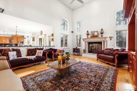 3 Vandalay Court Scarsdale NY 10583