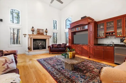 3 Vandalay Court Scarsdale NY 10583