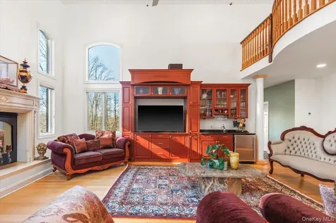 3 Vandalay Court Scarsdale NY 10583