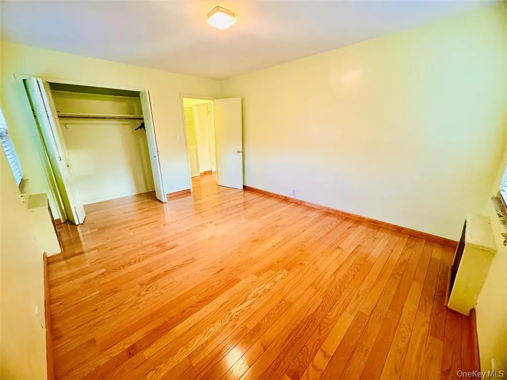 196-58 69th Avenue Fresh Meadows NY 11365