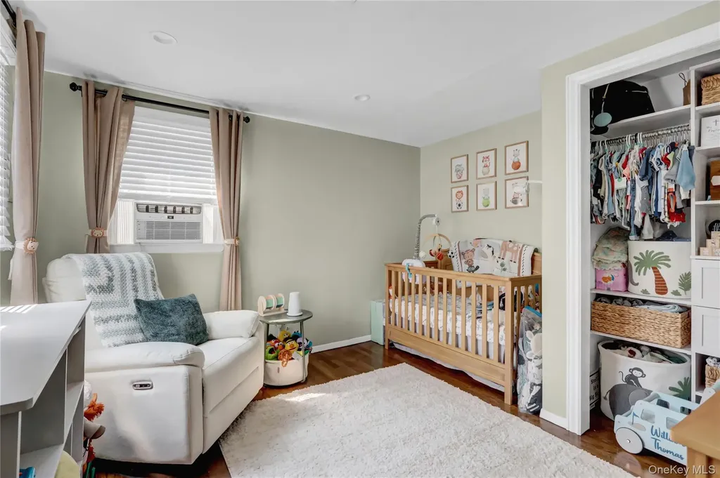 9 3rd Street West Islip NY 11795