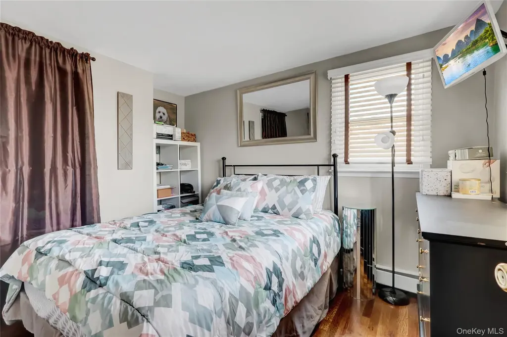 9 3rd Street West Islip NY 11795