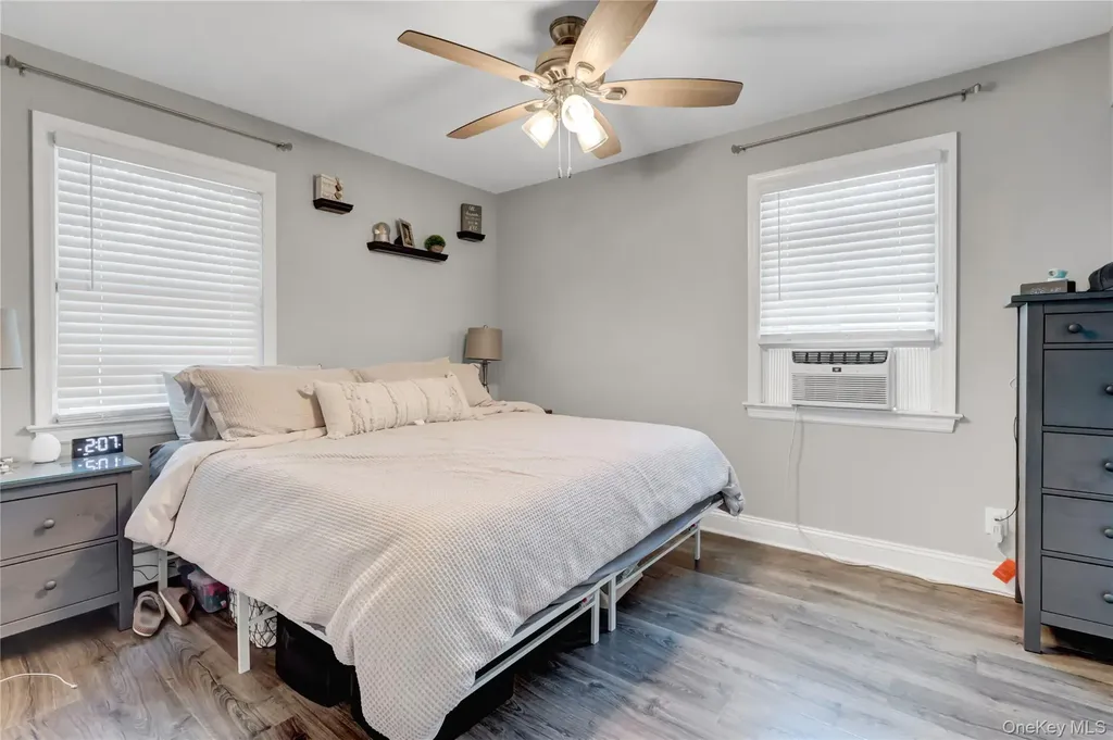 9 3rd Street West Islip NY 11795
