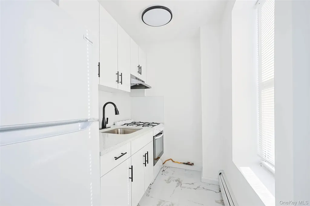 918 E 165th Street Bronx NY 10459