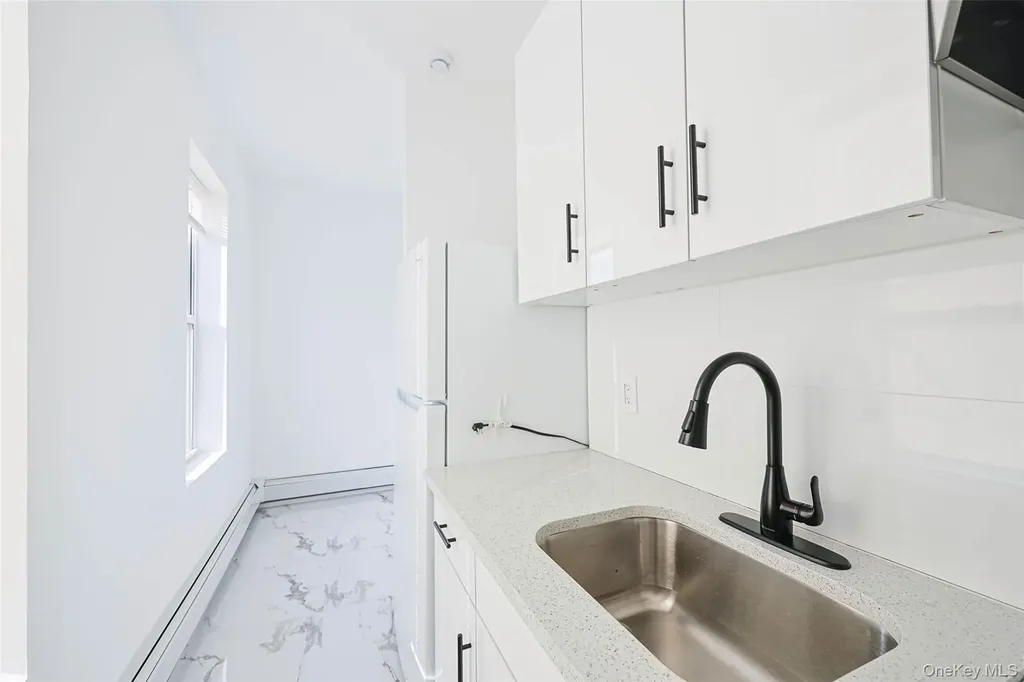 918 E 165th Street Bronx NY 10459