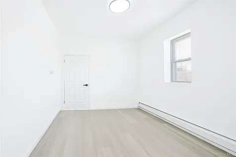 918 E 165th Street Bronx NY 10459