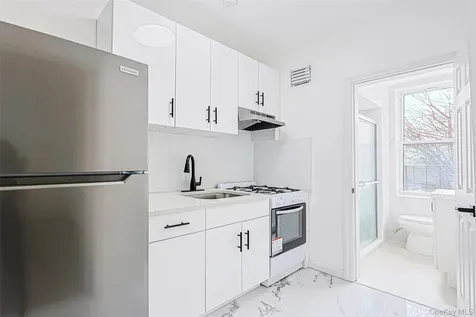 918 E 165th Street Bronx NY 10459