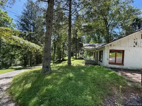 25 State Route 55 Barryville NY 12719