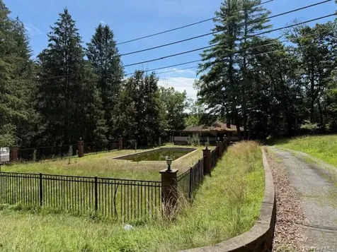 25 State Route 55 Barryville NY 12719