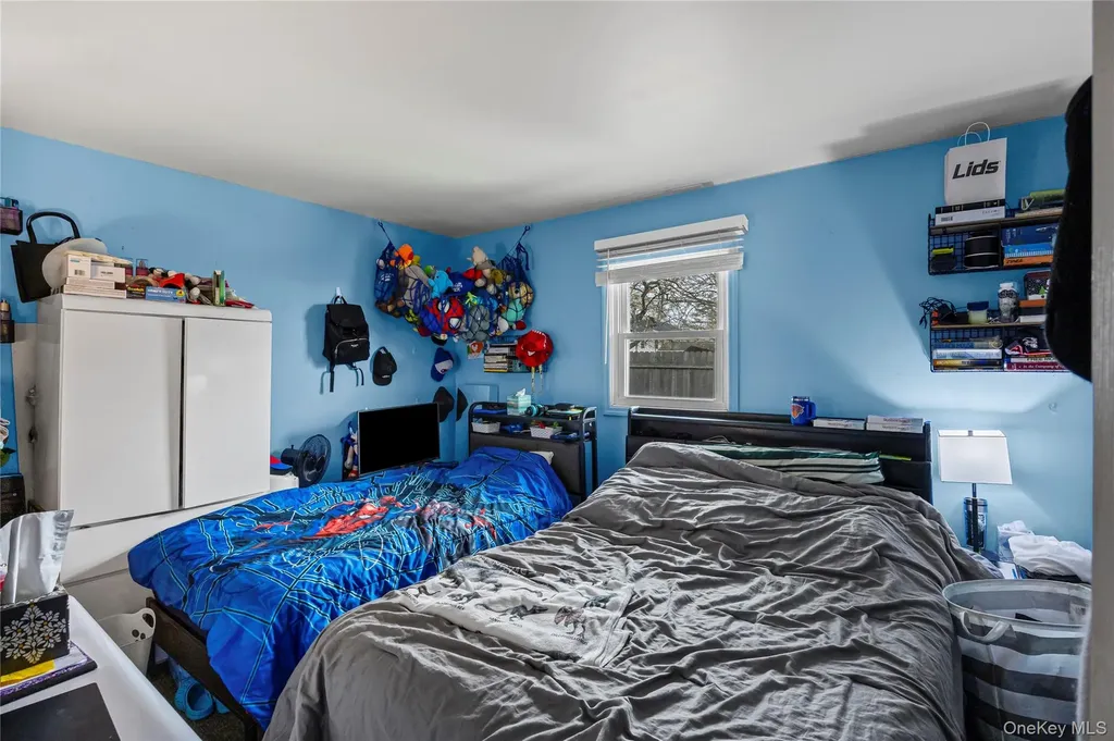 40 Fairview Drive Shirley NY 11967