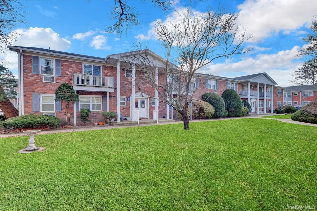210 Fairharbor Drive Patchogue NY 11772