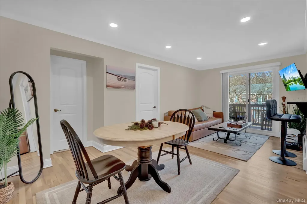 210 Fairharbor Drive Patchogue NY 11772