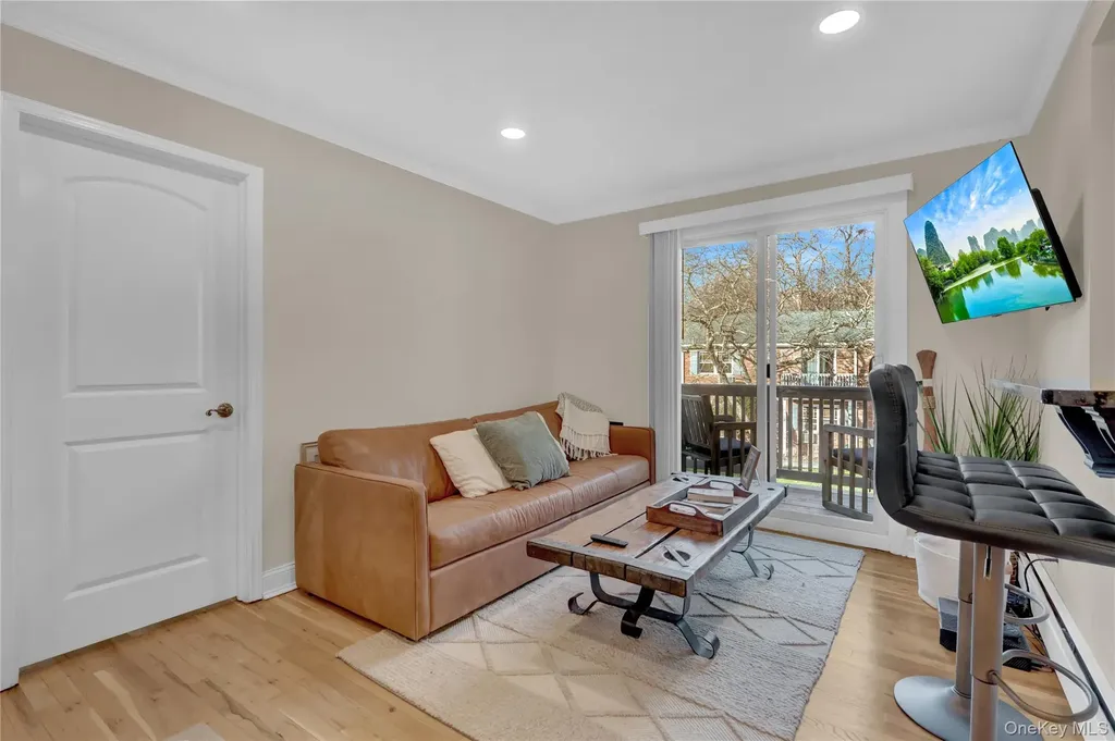 210 Fairharbor Drive Patchogue NY 11772
