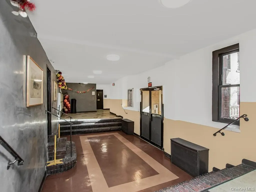 829 Adee Avenue Bronx NY 10467