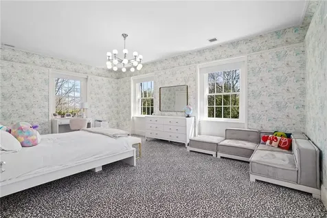 99 Mamaroneck Road Scarsdale NY 10583