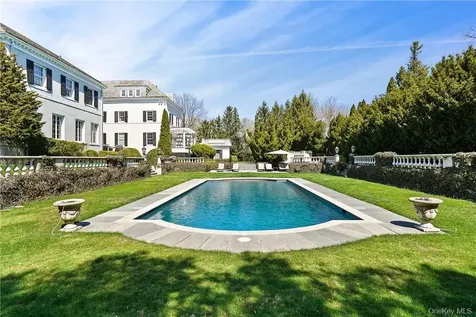 99 Mamaroneck Road Scarsdale NY 10583