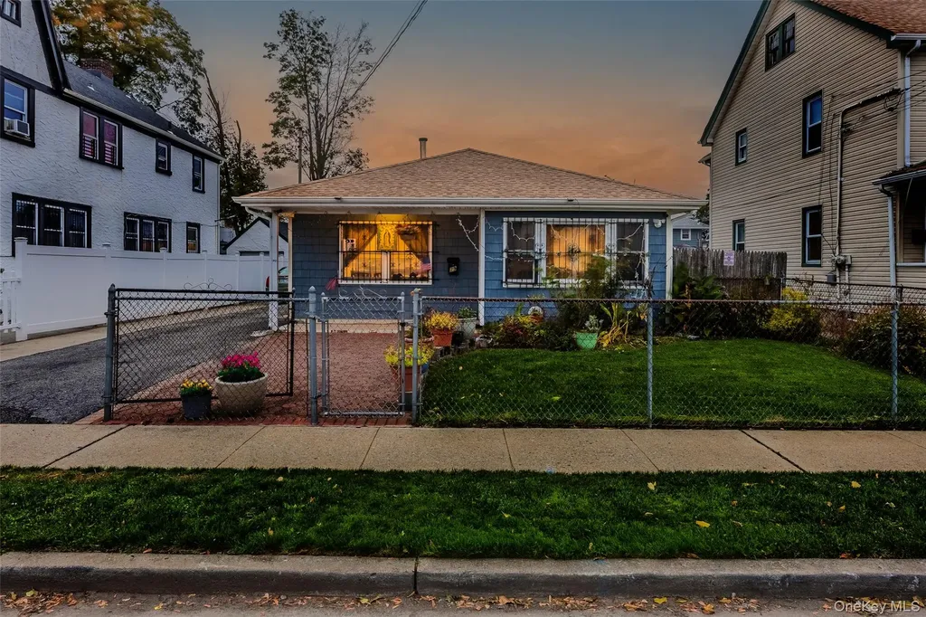 79 Union Place Hempstead NY 11550