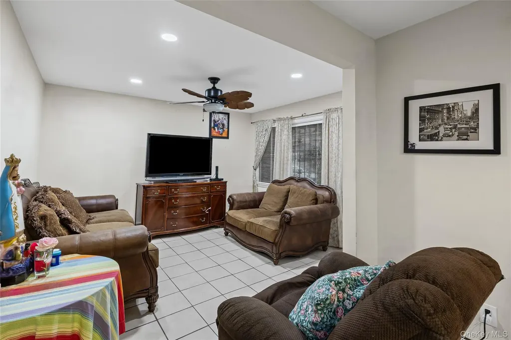 79 Union Place Hempstead NY 11550
