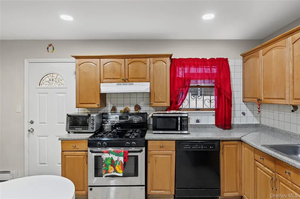 79 Union Place Hempstead NY 11550
