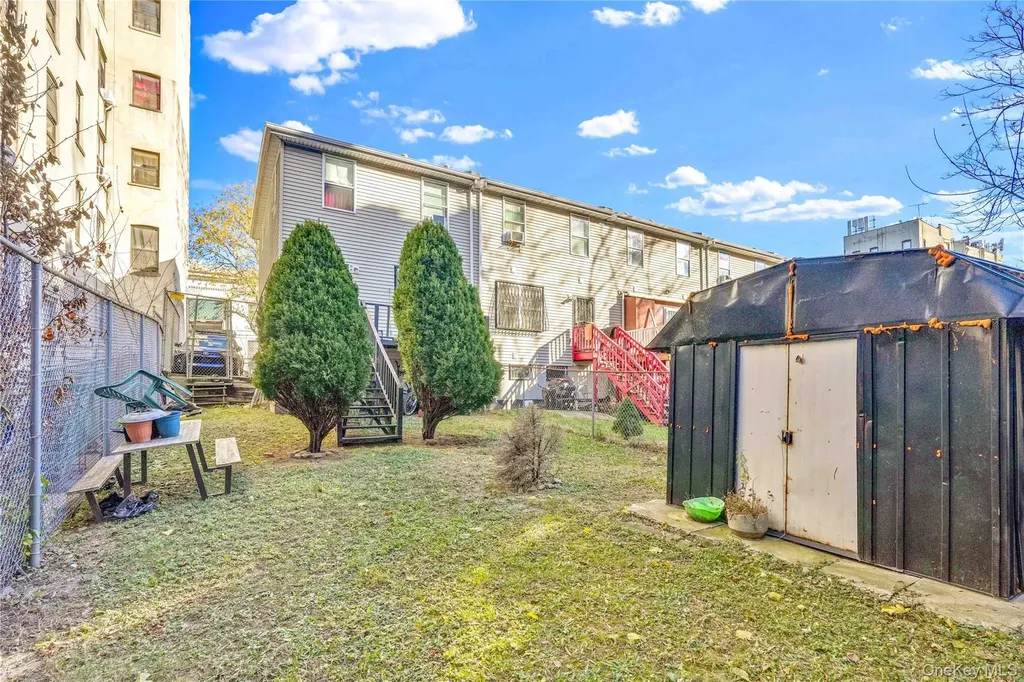 522 E 139th Street Bronx NY 10454