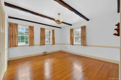 15 Valley View Road Hyde Park NY 12538