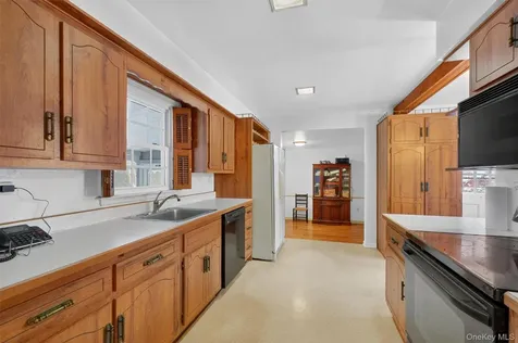 15 Valley View Road Hyde Park NY 12538