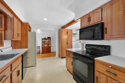 15 Valley View Road Hyde Park NY 12538