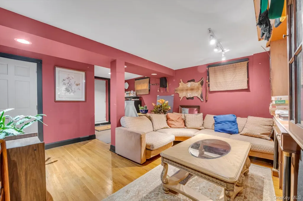 4005 Grace Avenue Bronx NY 10466