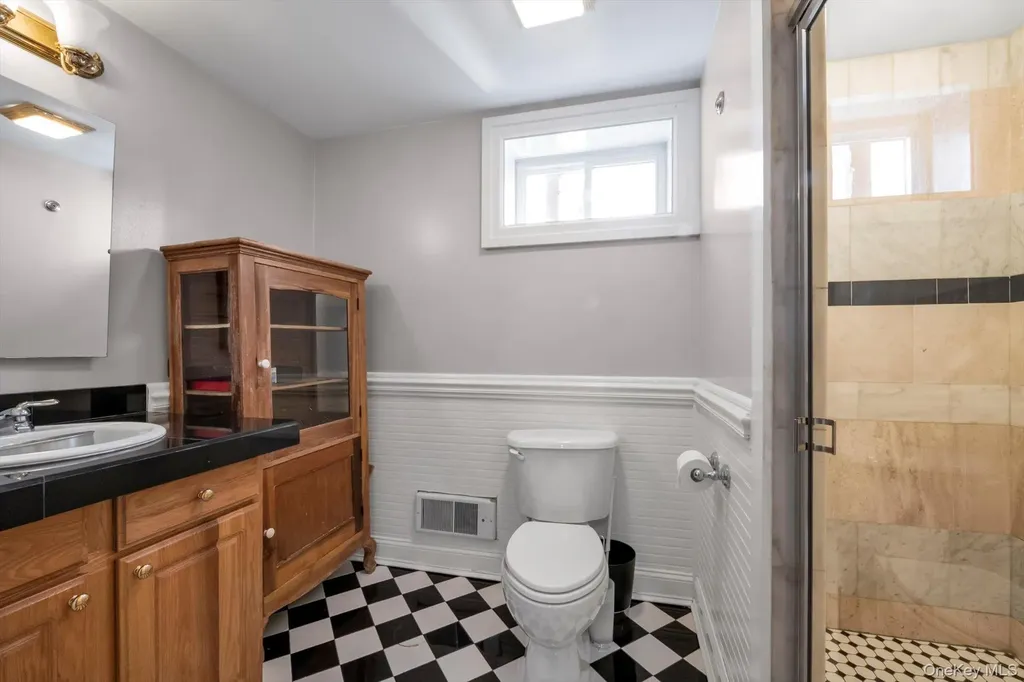 4005 Grace Avenue Bronx NY 10466