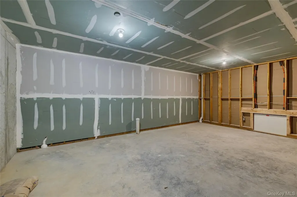 17 Union Road Spring Valley NY 10977