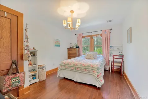 1025 9th Street Greenport NY 11944