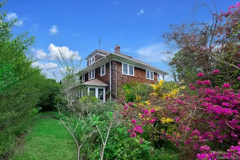 1025 9th Street Greenport NY 11944