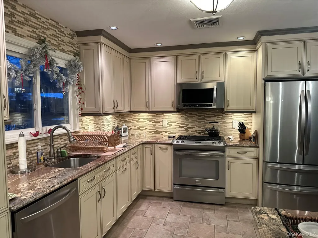33 Dallas Drive Monroe NY 10950