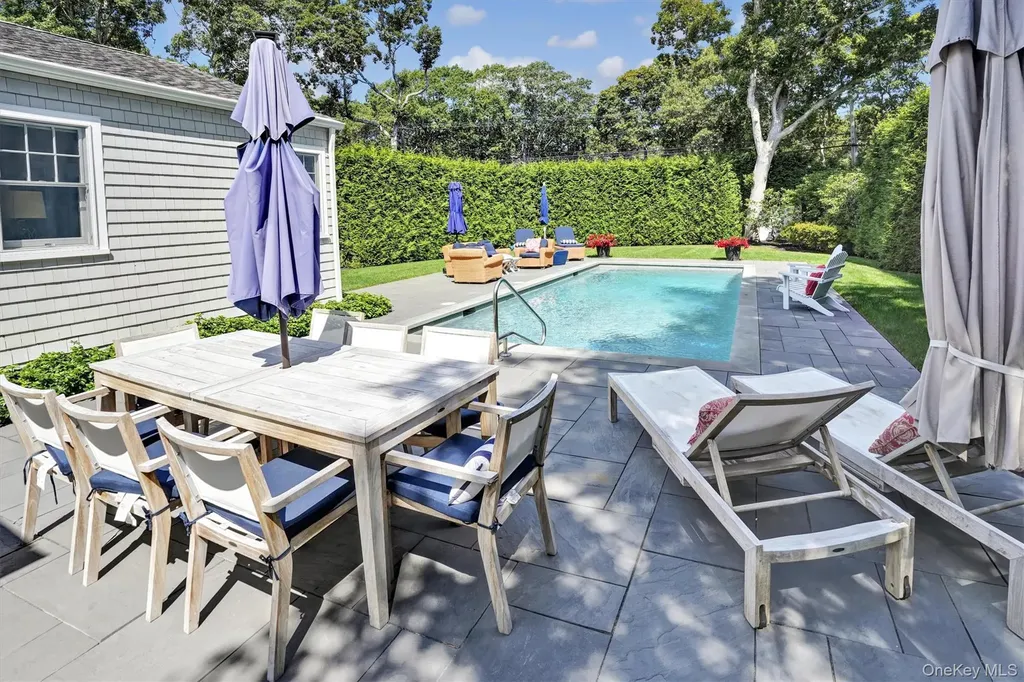 32 White Oak Lane Westhampton Beach NY 11978