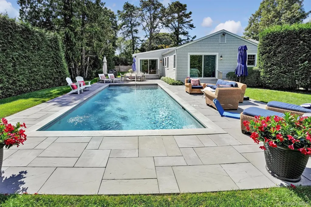 32 White Oak Lane Westhampton Beach NY 11978