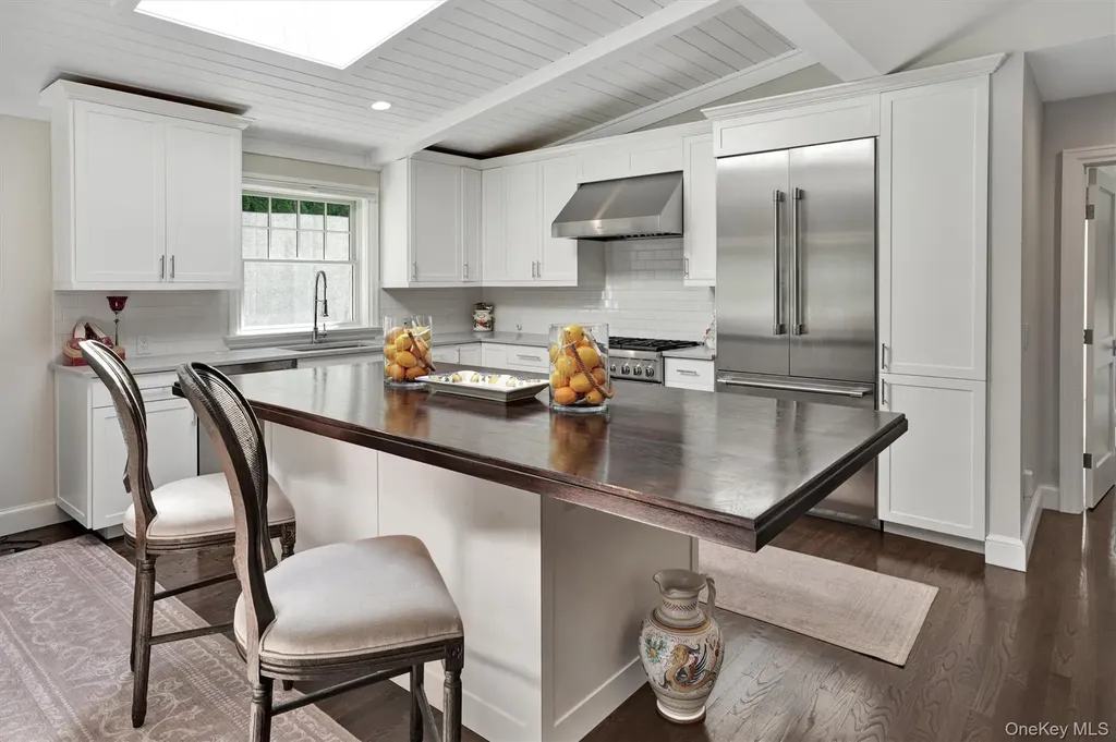 32 White Oak Lane Westhampton Beach NY 11978