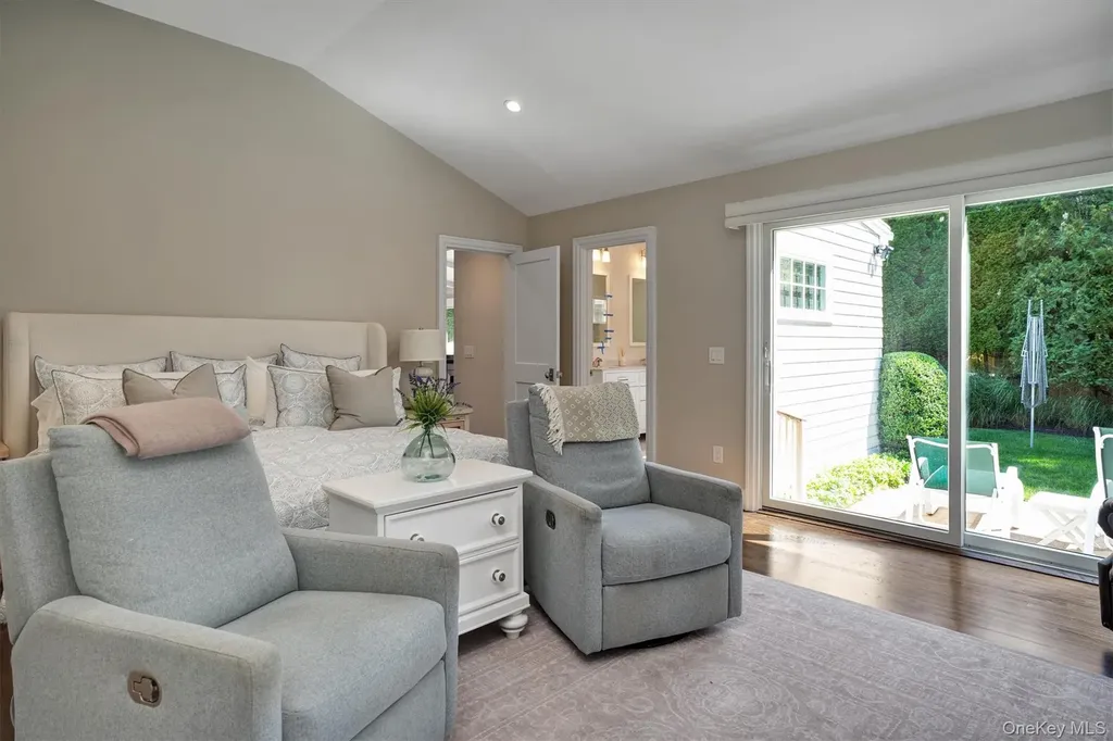 32 White Oak Lane Westhampton Beach NY 11978