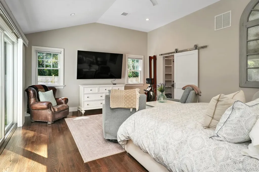 32 White Oak Lane Westhampton Beach NY 11978